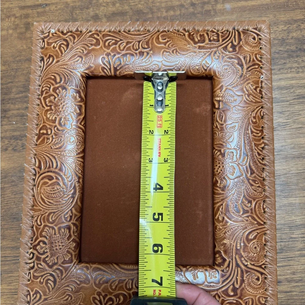 Light Brown‎ Leather Picture Frame with Velvet lining